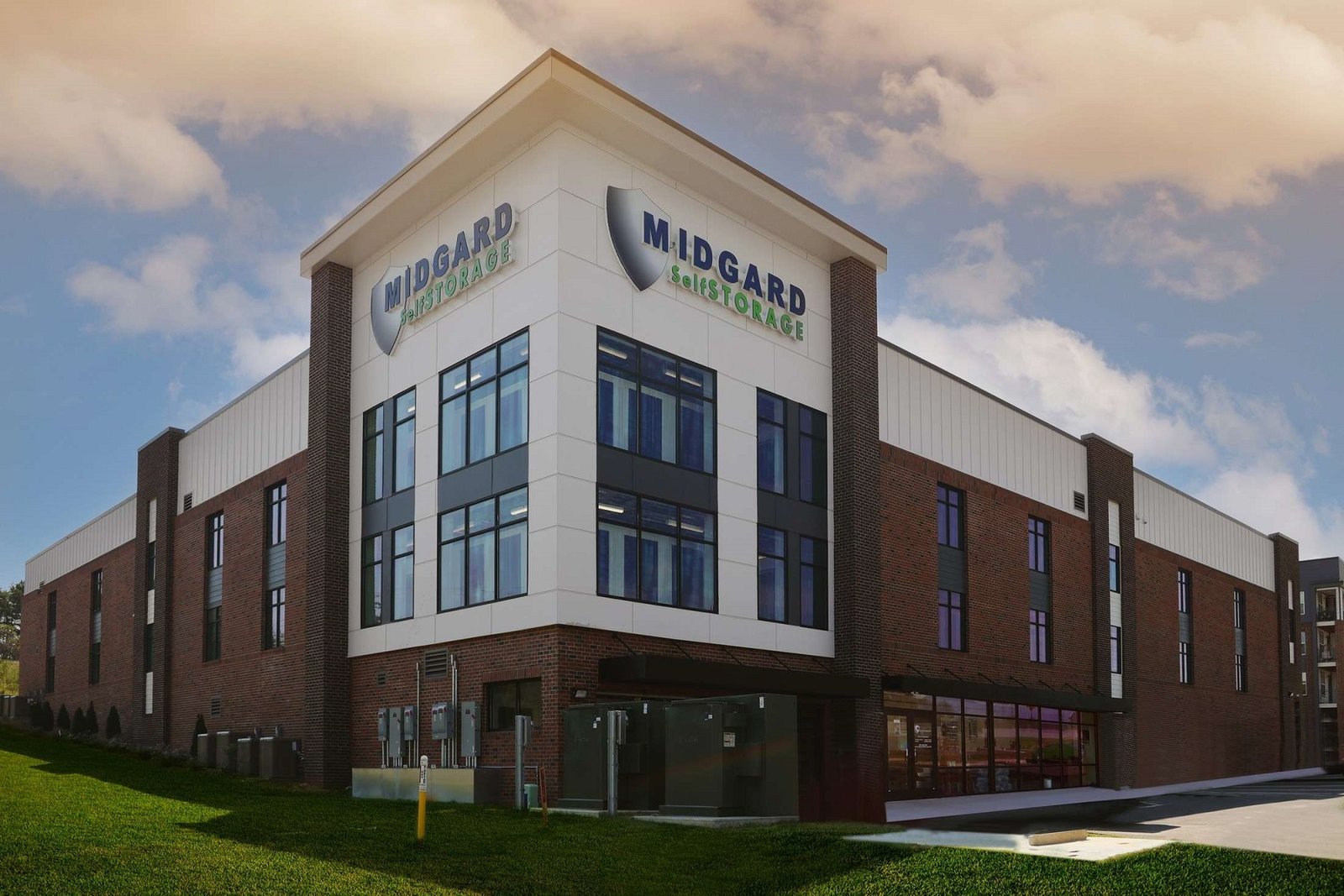 Midgard SMidway Elementary Schoolelf Storage